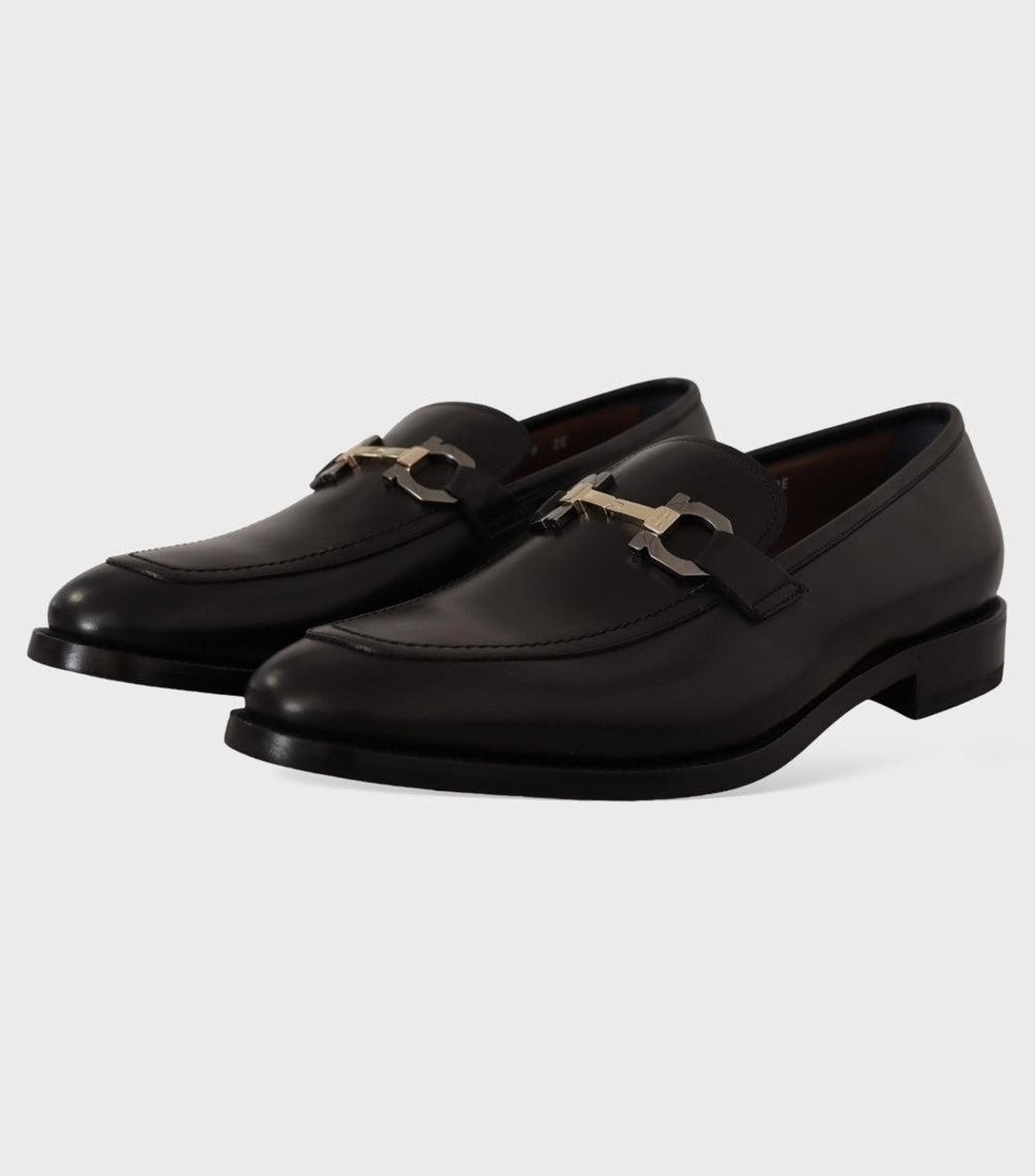 Salvatore Ferragamo Kalfsleer Moccasin Formeel Schoenen Zwart