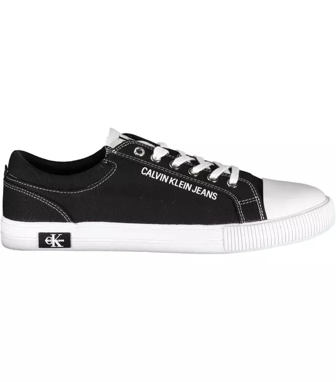 Calvin Klein Elegante Zwarte Sneakers Met Contrasterende Zool