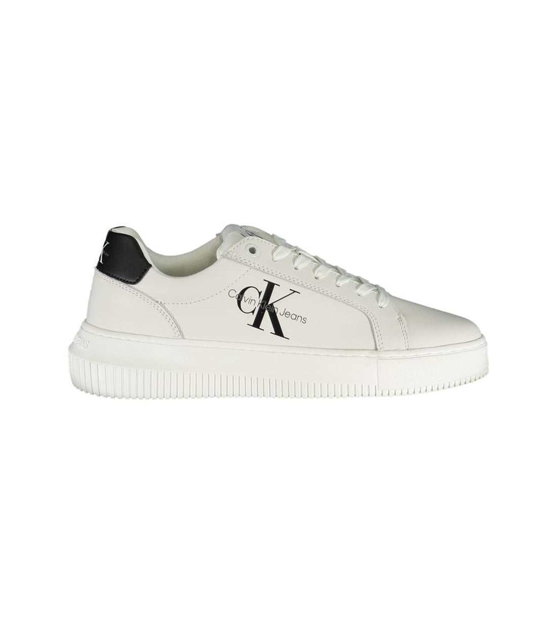 Calvin Klein Chique Witte Sneaker Met Contrasterende Details