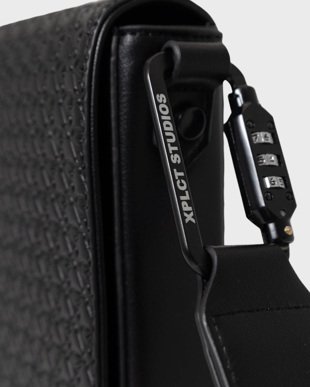 XPLCT Studios| Discovery Bag 2.0 Zwart