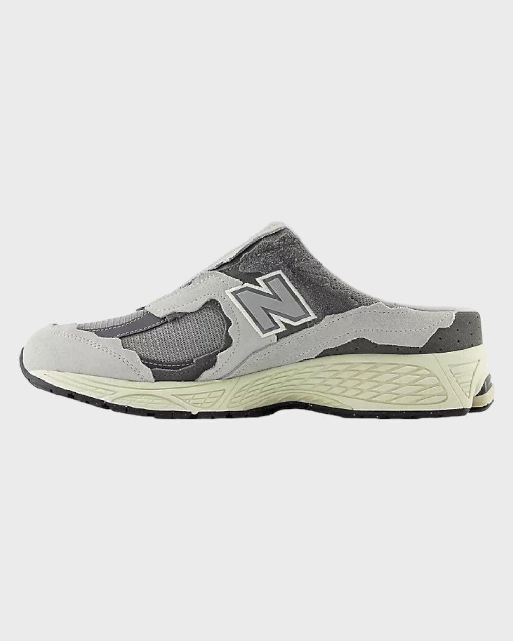 New Balance Slippers 2002R Raincloud Griijs