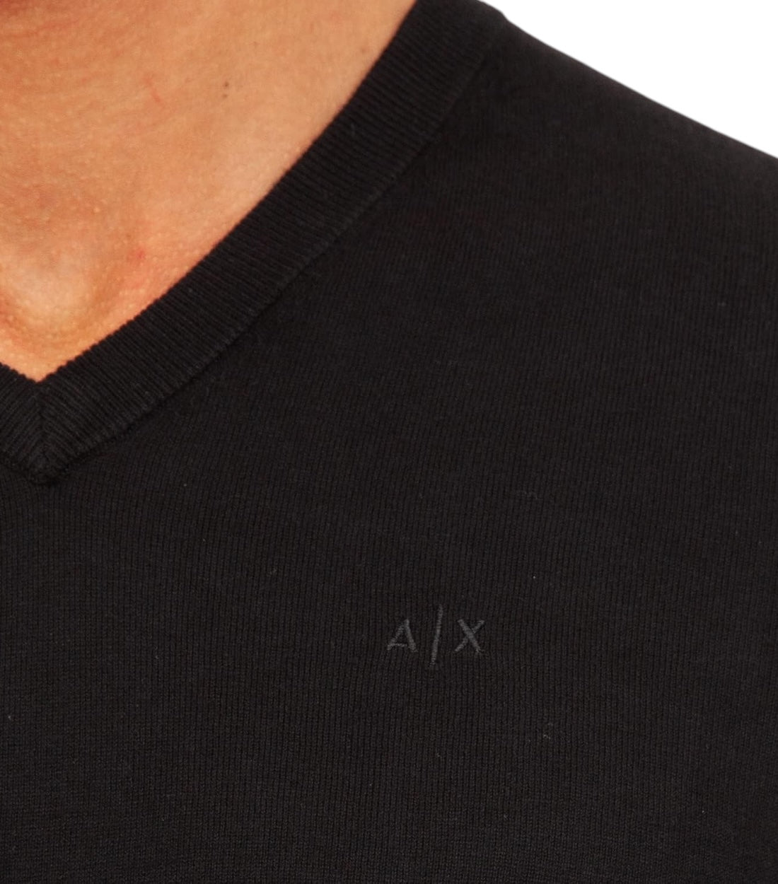 Armani Exchange Zwart V-Neck Geborduurd Logo Trui