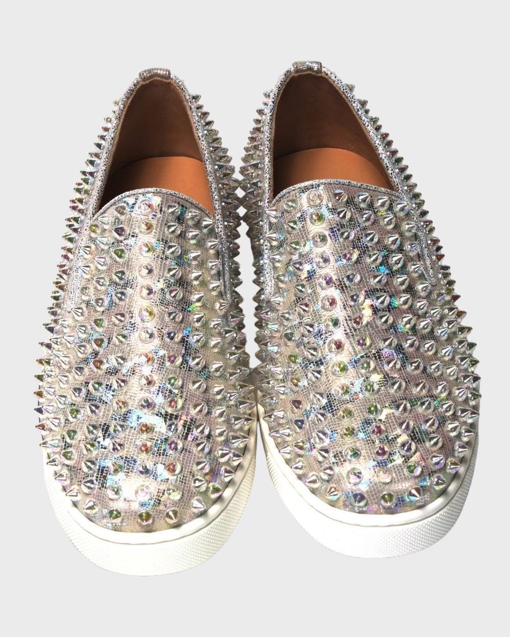 Christian Louboutin Wit Roller Boat Dames Sneakers Met Studs