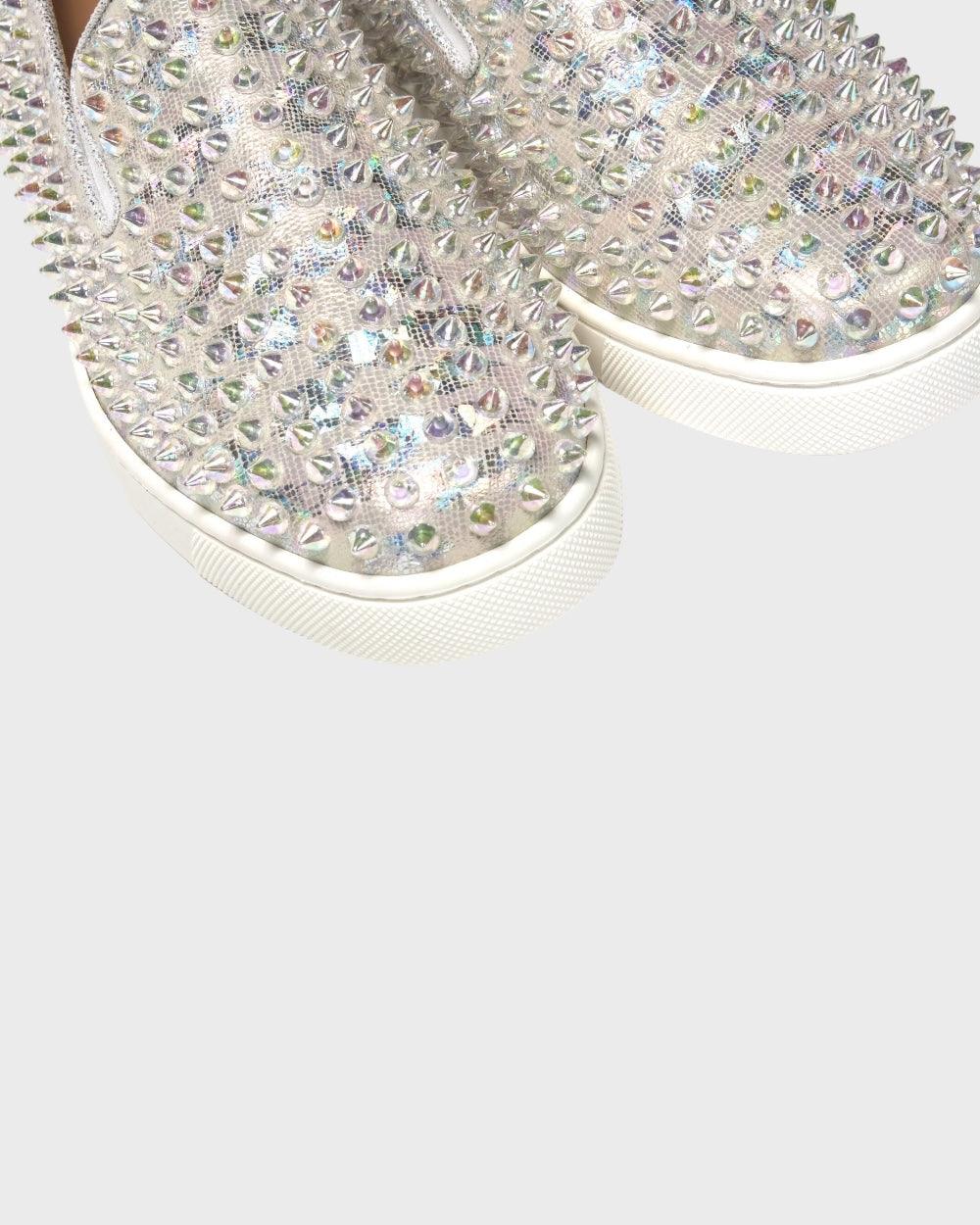 Christian Louboutin Wit Roller Boat Dames Sneakers Met Studs