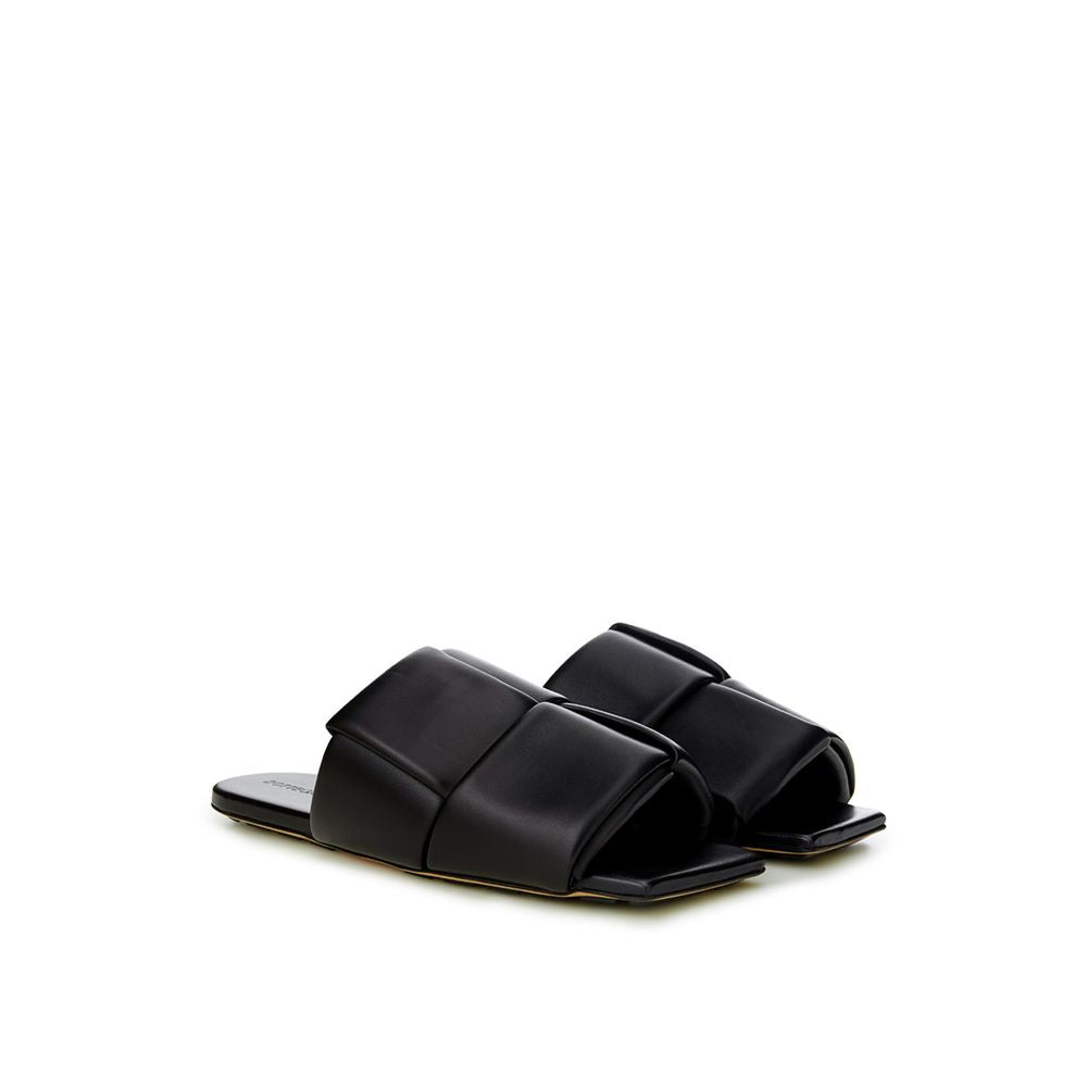 Bottega Veneta Stijlvolle Zwarte Leren Sandalen